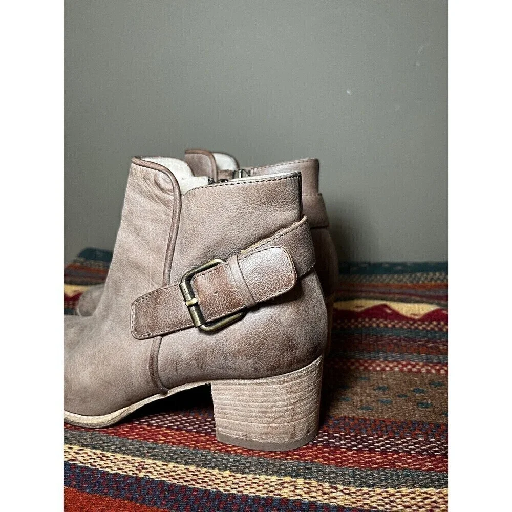 Aquatalia Vero Cuoio Womens Leather Zip Buckle Ankle Boot Heel Sz 7 Casual